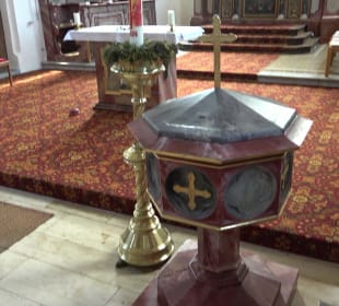 Römisch-katholische Pfarrkirche St. MartinUrlau