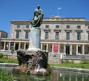 Palast und Denkmal des Lord Adam