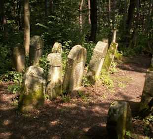 Stare, zabytkowe macewy