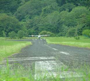 Kleiner Flugplatz neben dem Hotel Barcelo Playa Tambor