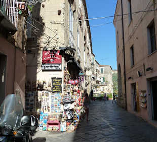 Tropeas Einkaufsstraße