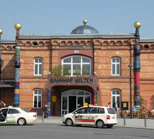 Außenansicht Haupteingang