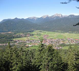 Blick vom Aussichtpunkt oberhalb der Höllenklamm 