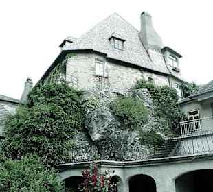 Haus auf Felsen gebaut