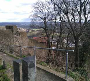 Aufstieg zur Burg