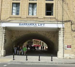 Ausgang vom Lift zur Waterfront