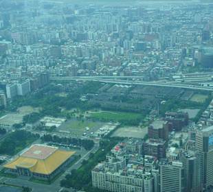 Blick vom 101 auf die Living Mall