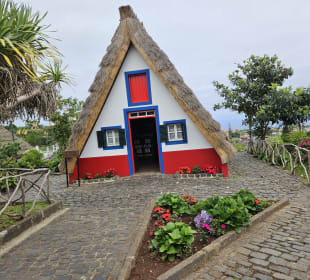 Casas de Colmo / Santana-Häuschen