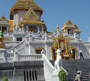 Wat Traimit