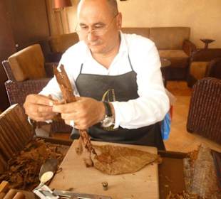 Zigarrenmacher im Pueblo