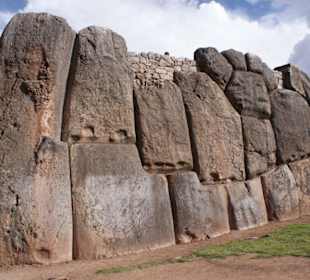 Große Steinquader in Saqsaywaman