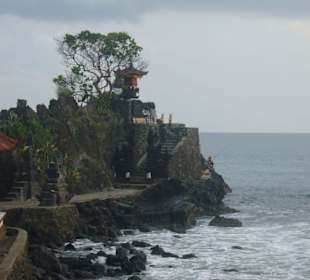 Batu Bolong