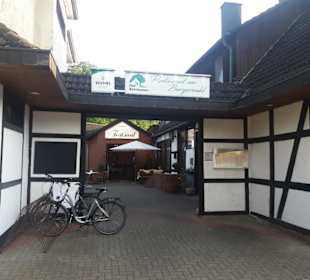 Der Eingang zum Saal des Restaurants