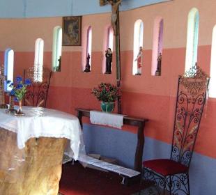 Interno della chiesetta