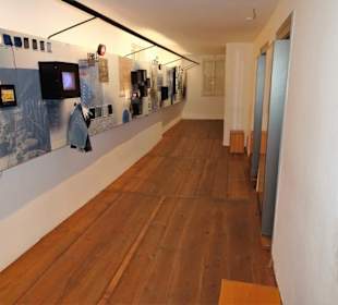 In den Ausstellungsräumen des Levi Strauss Museums