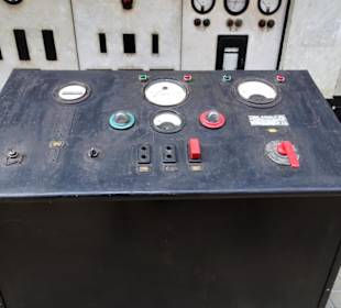 Alte Schalttafel im Straßenbahnmuseum