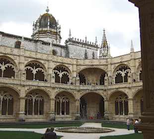 Kreuzgang im manuelinischen Stil