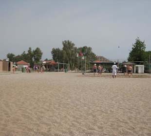  	 Side - Titreyengöl 