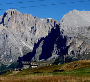 Plattkofel mit Edlweißhütte - Seiser Alm
