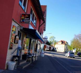 Direkt an der Hauptstrasse