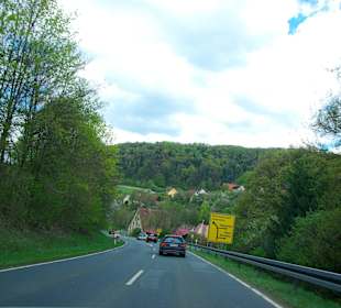 Entlang der romantischen Burgenstraße Fränkischen Schweiz