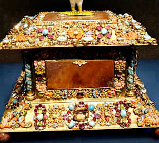 Spitzenarbeiten der Goldkunst