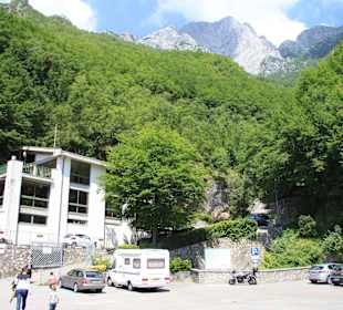 Parkplatz vor der Grotte