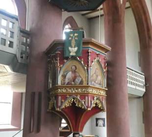 Die Kanzel der ev. Kirche Neustadt an der Aisch
