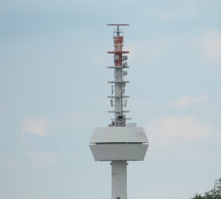 Blick zum Neuen Radarturm von Neuwerk