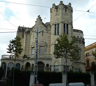Barcelona подножье горы Тибидабо