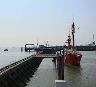 Elbe 1 am Pier