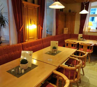 Blick in die Gasträume des ´s Antla