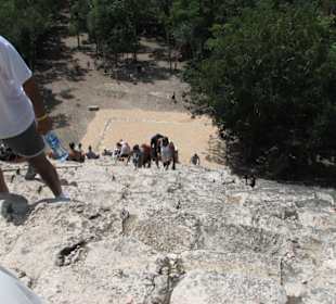 Blick von der Nohoch Mul Pyramide in Coba