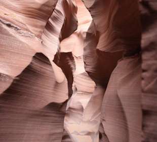 Lower Antelope Canyon