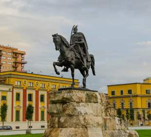 Skanderbeg Denkmal