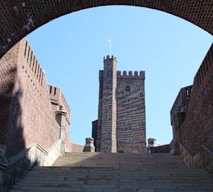 Treppenanlage auf den Hügel