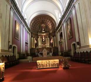 Im Inneren der Kirche