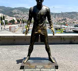 Cristiano Ronaldo Statue