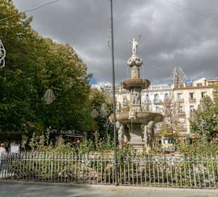 Plaza Bib Rambla mit Springbrunnen