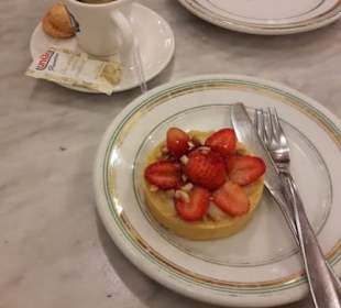 Espresso un Törtchen...lecker!