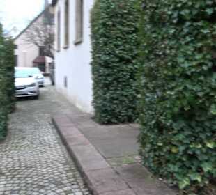 Kriegerdenkmal bei der Kirche