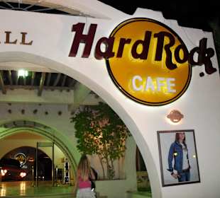 Hard Rock ausserhalb des Hotels