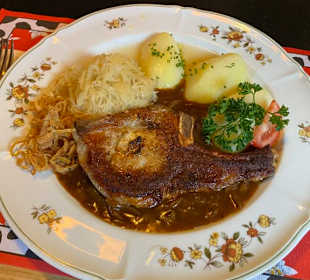 Kotelett Salzkartoffeln 