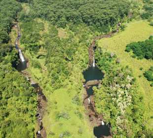 Wasserfälle aus dem Heli