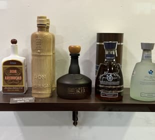 Außergewöhnliche Rum-Flaschen