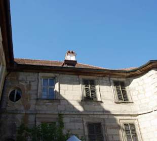 Das Hauptschloss von hinten