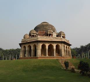 Mohamed Schah Mausoleum