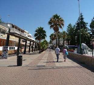 Fußgängerzone hinter dem Hotel