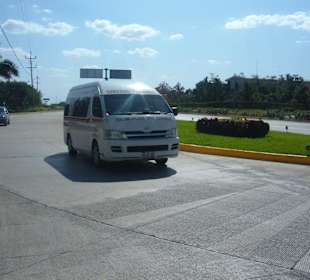 Colectivo vor unserem Hotel