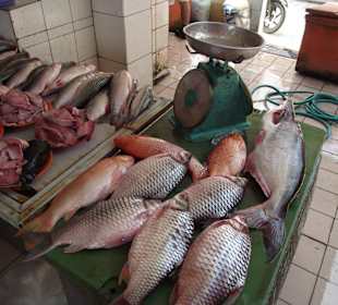 Markttreiben in Serian